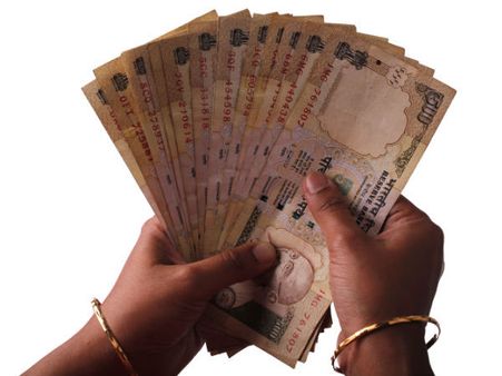 மத்திய அரசு ஊழியர்களுக்கு 6 சதவீத அகவிலைப்படி உயர்வு