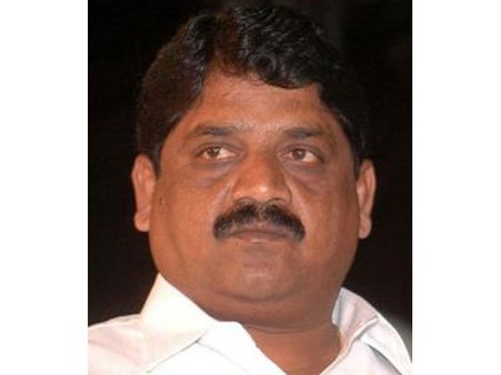 முன்னாள் திமுக அமைச்சர் கே.பி.பி.சாமி மகன் தற்கொலை