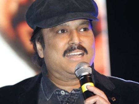 ஈவிகேஎஸ் பேச்சில் நாகரீகமே இல்லையே... ’கேப்’ கார்த்திக் விமர்சனம்!