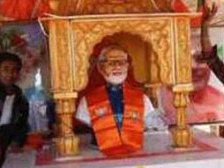 திறப்பு விழாவுக்கு முன்பே மோடி கோவிலுக்கு மூடு விழா