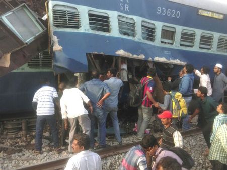 பெங்களூர்- எர்ணாகுளம் இன்டர்சிட்டி ரயில் விபத்து: உயிரிழந்தோர் குடும்பத்துக்கு ரூ2 லட்சம் நிவாரணம்!