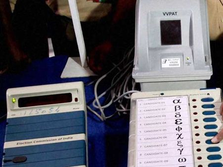 ஸ்ரீரங்கத்தில் வெல்லப்போவது யார்?... நாளை வாக்கு எண்ணிக்கை!