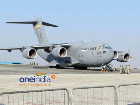 விமான கண்காட்சி: பெங்களூரில் குவியும் வெளிநாட்டு விமானங்கள்