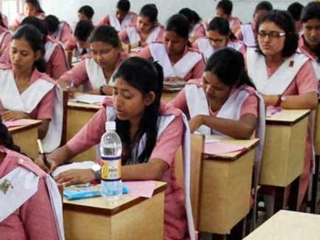 தமிழகம், புதுவையில் 8.43 லட்சம் மாணவர்கள் எழுதும் பிளஸ்-2 தேர்வு – ஏற்பாடுகள் தீவிரம்