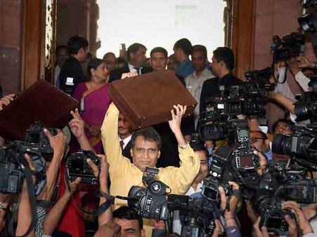 தனியாருடன் கைகோர்க்கும் ரயில்வே நிர்வாகம்- சாதகமா, பாதகமா?