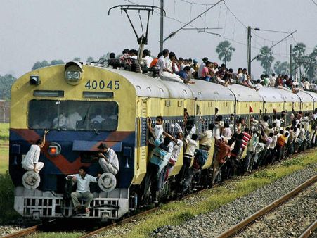 23 மில்லியன் பயணிகள்… 23 பில்லியன் வருமானம்: இந்திய ரயில்வே ஒரு பார்வை