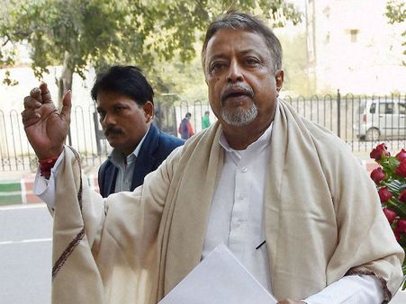 திரிணாமுல் நாடாளுமன்ற குழு தலைவர் பதவியில் இருந்தும் முகுல் ராய் நீக்கம்- பா.ஜ.க.வில் இணைகிறார்?