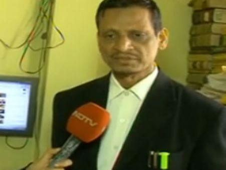 ஆணின் பாதுகாப்பு இல்லாமல் பெண்கள் இருக்க முடியாது.... பலாத்கார குற்றவாளியின் வக்கீல் பேச்சு!