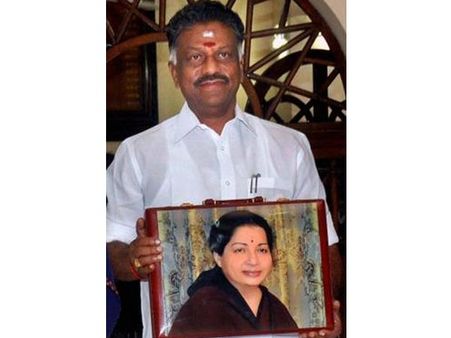 ஆத்தா வையும் சந்தைக்குப் போகணும் காசு கொடு... தமிழகத்தின் கடன் சுமை ரூ. 2, 11, 483 கோடியாம்!