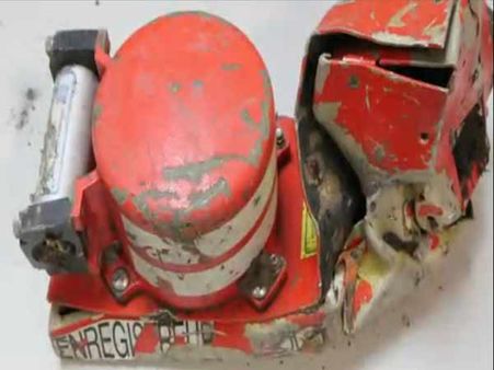 பிரான்ஸ் விமான விபத்து– 2வது கருப்புப் பெட்டியை தேடி தீவிர வேட்டை