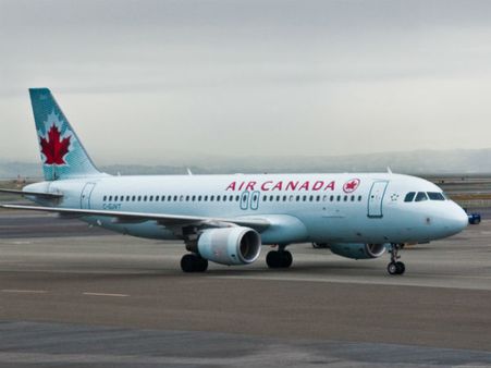 விபத்தில் சிக்கிய இன்னொரு ஏர்பஸ்... ஏர் கனடாவின் ஏ320 ஓடுபாதையில் மோதியது.. 137 பயணிகள் தப்பினர்