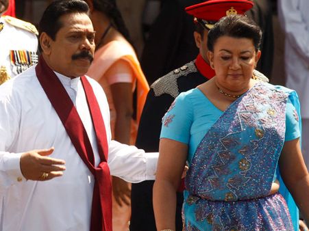 சும்மா அதிருது... ராஜபக்சே வீட்டு பெண்களும் ஊழலில் சளைத்தவர்கள் அல்ல.....