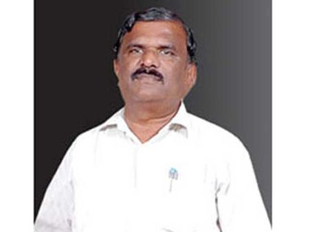 நெல்லை வேளாண் அதிகாரி தற்கொலை விவகாரத்தில் திடீர் திருப்பம்.. மகன் பரபரப்பு பேட்டி!