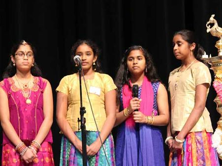 டல்லாஸில் தமிழ் இசை... அசத்திய அமெரிக்கக் குழந்தைகள்!