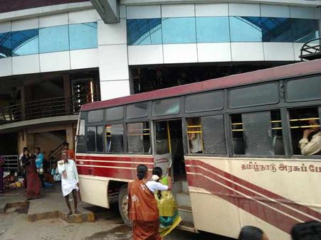 புதிய பேருந்துகளுக்கு ரெஸ்ட்... உலா வரும் ஓட்டை உடைசல் – பயணிகள் கவனிப்பாரா?