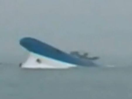 தென் கொரிய படகு விபத்து- பலியான 250 மாணவர் குடும்பங்களுக்கு ரூ.2.36 கோடி இழப்பீடு