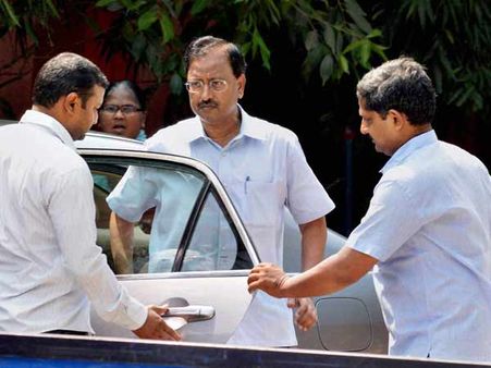 சத்யம் கம்ப்யூட்டர் மோசடி வழக்கு : ராமலிங்க ராஜூவுக்கு 7 ஆண்டுகள் சிறை - ரூ. 5 கோடி அபராதம்