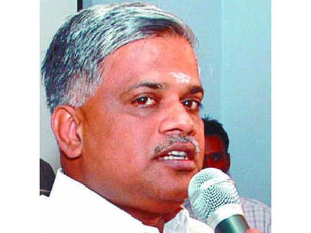 முத்துக்குமாரசாமி தற்கொலை.. சிக்குகிறார் மாஜி அமைச்சர் தளவாய் சுந்தரம்?