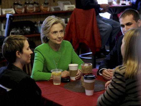 சாயா குடுப்பா.. வித்தியாசமாய் தேர்தல் பிரச்சாரம் தொடங்கிய ஹில்லாரி