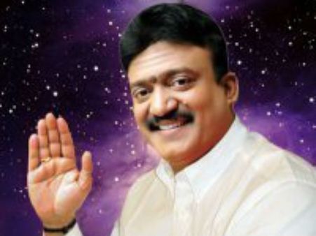 கோவில் பணத்தில் சொகுசு வாழ்க்கை... அமெரிக்காவில் இந்திய சாமியாருக்கு 27 ஆண்டுகள் சிறை