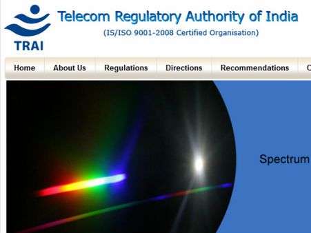 10 லட்சம் இமெயில் ஐடிகளை ''லீக்'' செய்த டிராய்.. பதிலடியாய் இணையத்தை ஹேக் செய்த அனானிமஸ்!