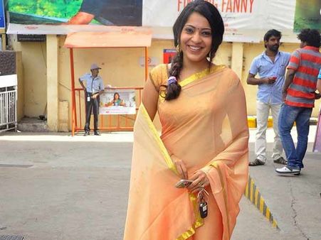 திருமணமான ஒரே ஆண்டில் விவாகரத்து கேட்கும் ரம்யா!