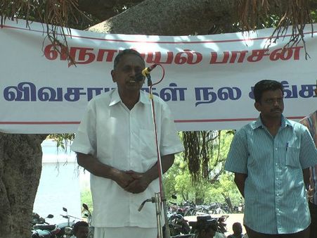 விவசாயிகளின் அவலத்தைப் பாடலாக பாடி அழ வைத்த நொய்யல் விவசாயி!