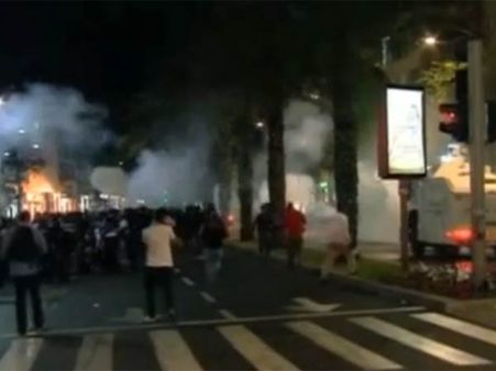 இஸ்ரேல்: இனவெறிக்கு எதிராக எத்தியோப்பியா யூதர்கள் போராட்டம்- போலீசாருடன் மோதல்!!