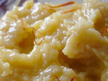 அல்வா , சேவு , மக்ரூன், பால்கோவா மற்றும் பல sweetkhana.com வில் 1 க்ளிக்கில் வாங்கலாம்
