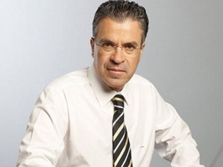 ஆன்லைனில் வேலை தேடும் முன்னாள் கிரேக்க அமைச்சர்