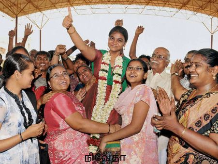 + 2 தேர்வு முடிவுகள்: மொழி வாரியாக முதலிடம் பிடித்த 'முதல்வர்கள்'!