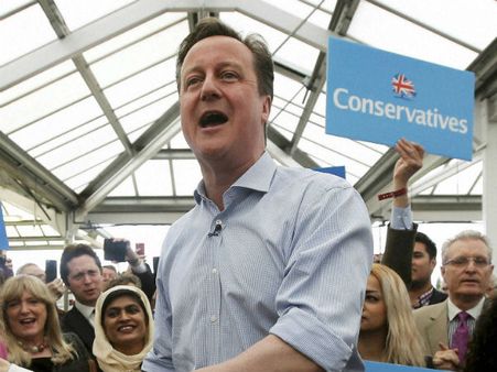 பிரிட்டன்: டேவிட் கேமரூன் கட்சி பிரமாதம்... 330 தொகுதிகளை வென்று ஆட்சியை தக்க வைத்தது