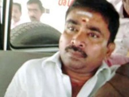 ஆவின் பால் கொள்ளையன் அதிமுக வைத்தியநாதன் மனைவி ரேவதி விழுப்புரம் கோர்ட்டில் ஆஜர்