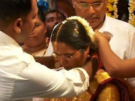 கேரளாவின் ஒரே பெண் அமைச்சர் ஜெயலட்சுமி திருமணம்..!