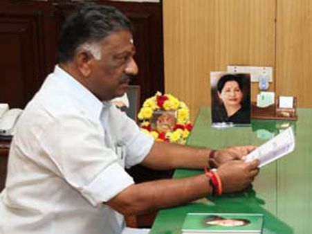 முதல்வர் ஓ.பி.எஸ். ராஜினாமா எப்போது? இன்று அ.தி.மு.க. எம்.எல்.ஏக்கள் கூட்டம்?