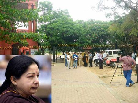 கூட்டல் தவறை திருத்த சுப்ரீம்கோர்ட் போக வேண்டாம், ஹைகோர்ட்டாலே முடியும்! ஆனால்...