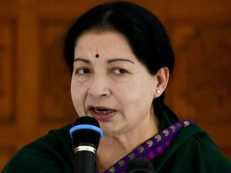 அன்பையும், விசுவாசத்தையும் உணர்ச்சிவயப்பட்ட செயல்களில் காட்டாதீர்கள்: ஜெ.