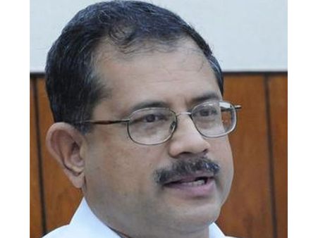 தமிழக அரசின் தலைமைச் செயலர் ஞானதேசிகன் மத்திய அரசுப் பணிக்கு திடீர் மாற்றம்?