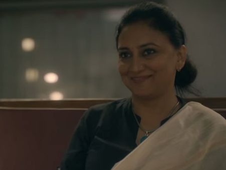 பெண் டாப்லெஸ்ஸா வந்தால் நியூடு, ஆண் என்றால் ட்யூடா?: தீயாக பரவும் வீடியோ