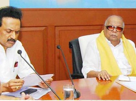 அதிமுக ஆட்சி குறைபாடுகளை அச்சிட்டு வினியோகம்: திமுக இளைஞர் அணி முடிவு!