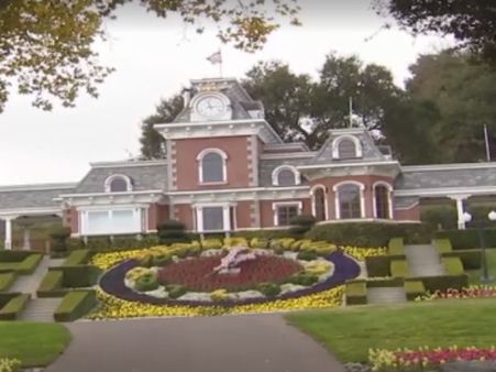 மைக்கேல் ஜாக்சனின் ‘நெவர்லேண்ட்’ விற்பனைக்கு... விலை ஜஸ்ட் ரூ. 638 கோடி!