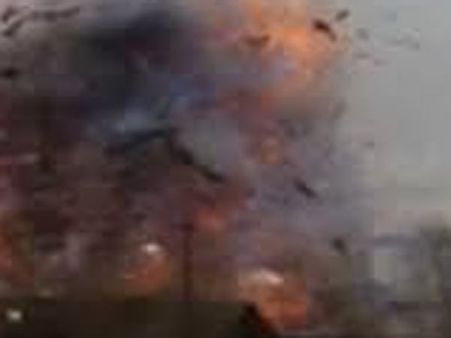 குடியிருப்பு பகுதியில் பயங்கர வெடி விபத்து... மக்கள் ஓட்டம்.. மணப்பாறையில் பீதி!