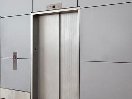 ரோமில் லிஃப்டுக்குள் 3 நாட்கள் உணவு, நீரின்றி சிக்கித் தவித்த 2 கன்னியாஸ்திரிகள்