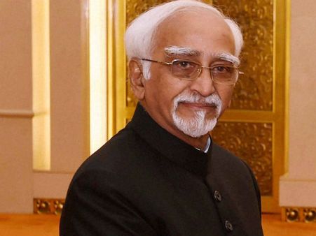 சர்வதேச யோகா தின சர்ச்சை... துணை ஜனாதிபதி அன்சாரியை சமாதானம் செய்த பிரதமர் மோடியின் 'தூதர்'