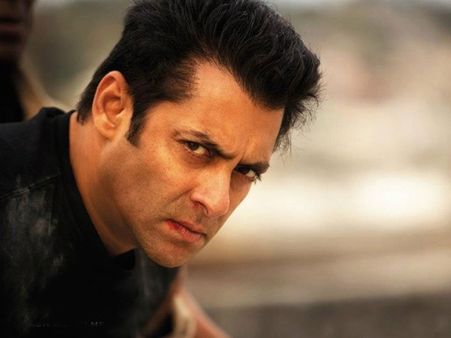 ரூ.250 கோடி கேட்டு நடிகர் சல்மான்கான் மீது பட அதிபர் வழக்கு..