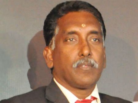 எழுத்தாளர் ஜோ டி குரூஸ் மீதான அவதூறு வழக்கு விசாரணைக்கு ஹைகோர்ட் தடை!