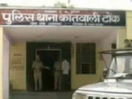 பெண் கான்ஸ்டபிளின் பயங்கர புகார்.. கமாண்டோக்கள், ஏட்டு, டிரைவர் பலாத்காரம் செய்ததாக குற்றச்சாட்டு