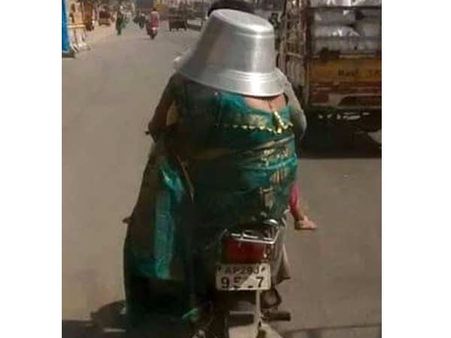 இவங்கெல்லாம் ஹெல்மெட் போட ஆரம்பிச்சுட்டாங்க.. அப்ப நீங்க..? வாட்ஸ் ஆப் வறுவல்!