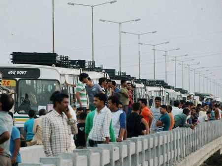 அமர்நாத் யாத்ரீகர்களைக் காக்க.. 