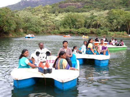 குற்றாலம் போறீங்களா.. நாளை முதல் படகு சவாரியை என்ஜாய் பண்ணலாம்!